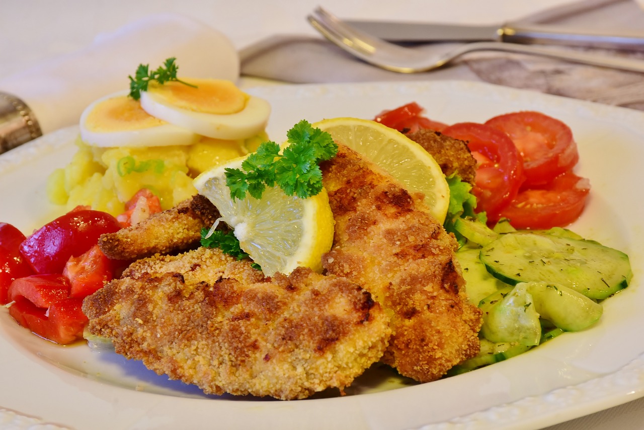 Unser Angebot 3 - Schnitzel - Essen